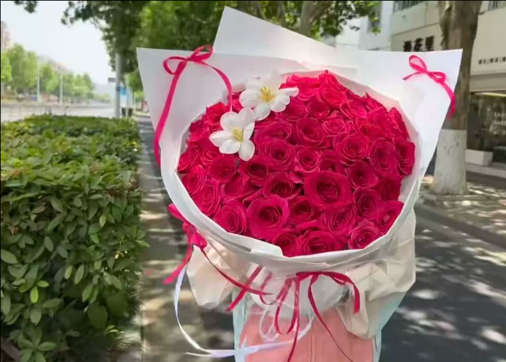 伊犁花店